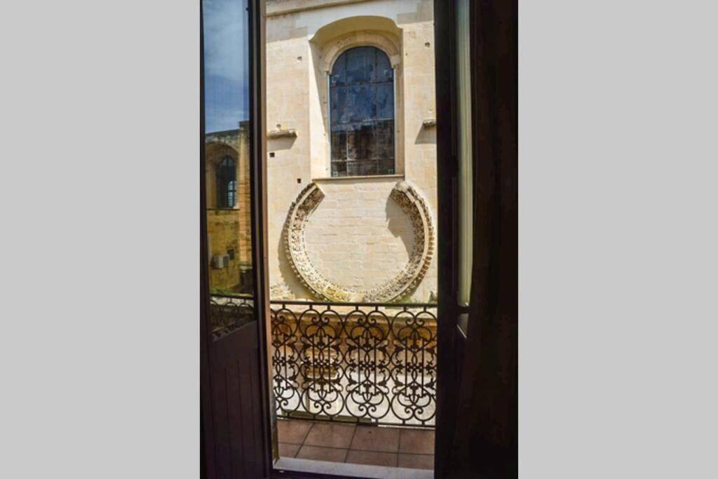 Wineexperience- Wine&Jacuzzi Suite Lecce Eksteriør bilde