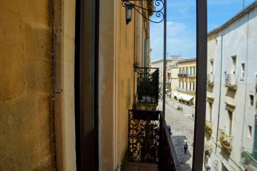 Wineexperience- Wine&Jacuzzi Suite Lecce Eksteriør bilde