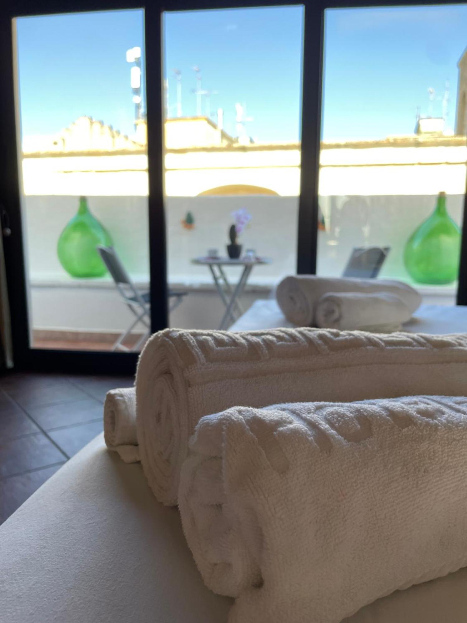 Wineexperience- Wine&Jacuzzi Suite Lecce Eksteriør bilde